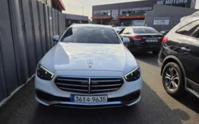 인천파산면책중고차 E-클래스 W213 E220d 익스클루시브 매물 사진 17 - 2023/10 25,491km