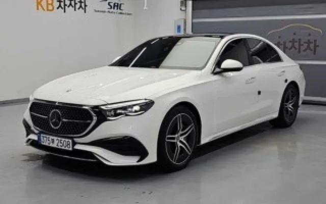 인천파산면책중고차 E-클래스 W214 E300 4MATIC 매물 사진 14 - 2025/09 18,039km